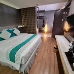 Bedrock Hotel Kuta