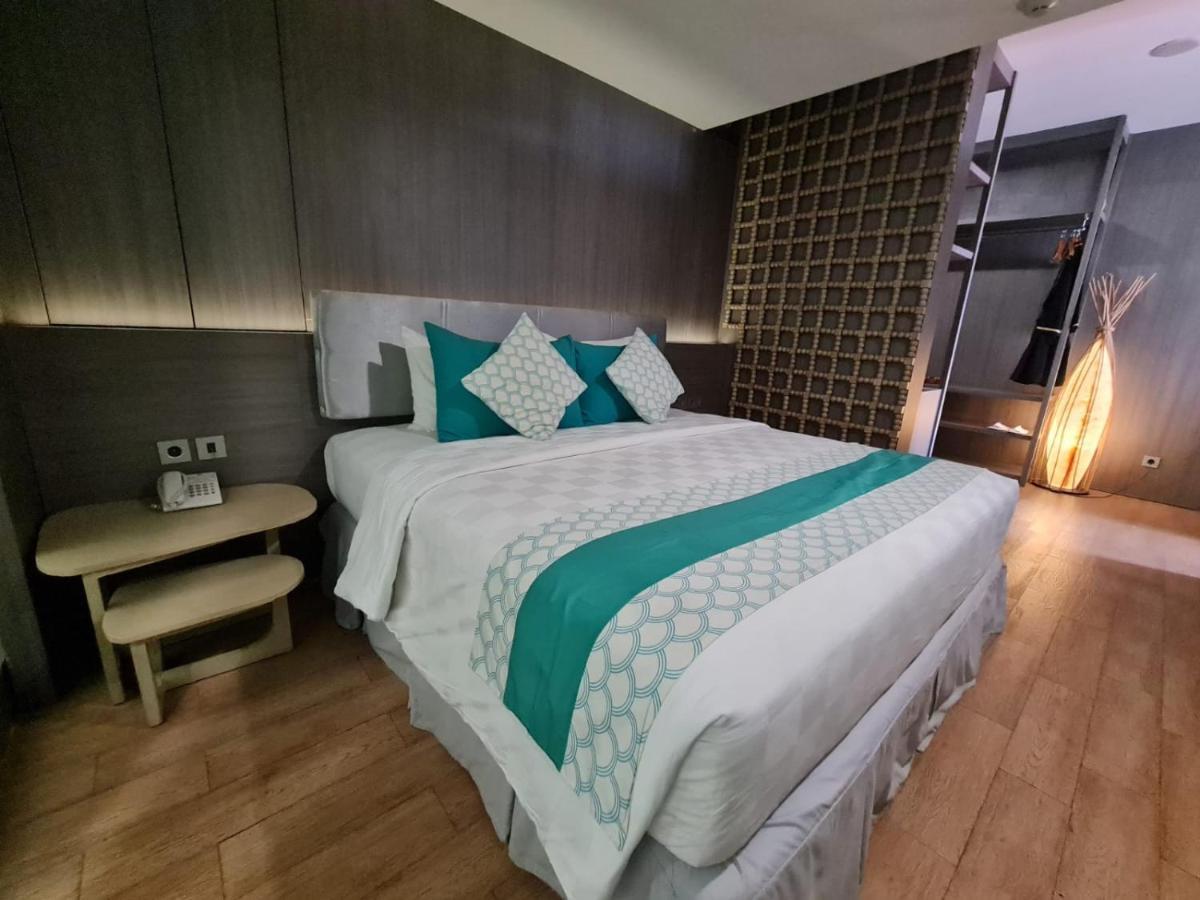 Bedrock Hotel Kuta 4* Kuta (Bali)