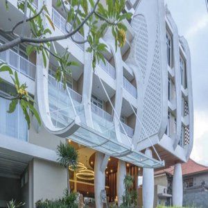 Bedrock Hotel Kuta Hotel