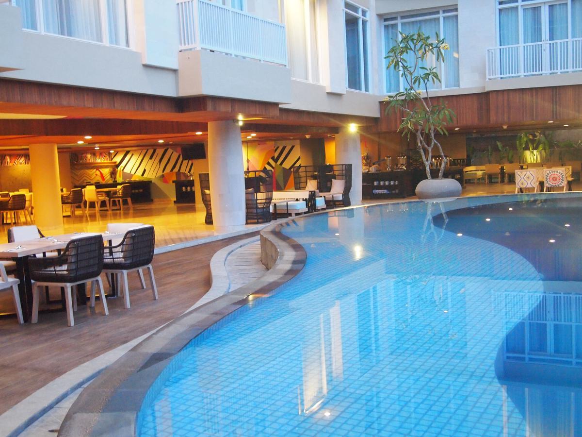 Hotel Bedrock Hotel Kuta