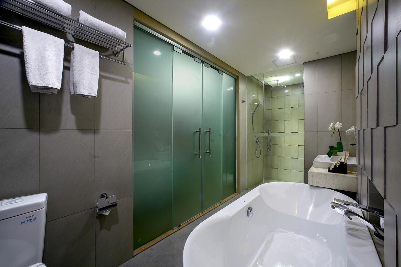 Bedrock Hotel Kuta Hotel
