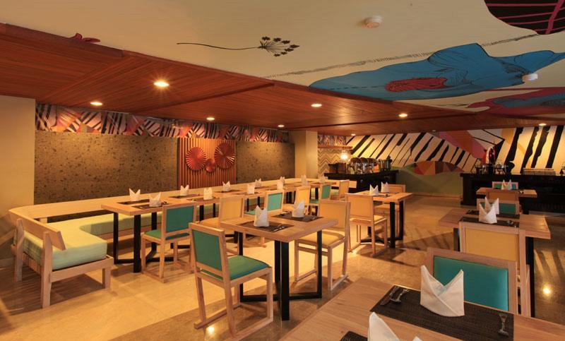 Bedrock Hotel Kuta Hotel 4*